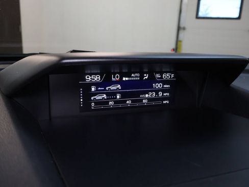 Used 2023 Subaru Forester Premium AWD/4WD image 26