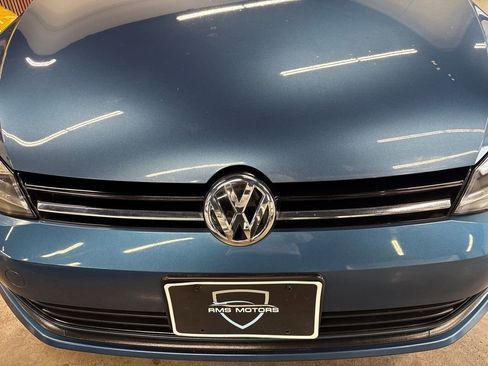 Used 2015 Volkswagen Golf S w/ Lighting Package image 19