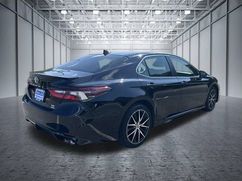 Used 2024 Toyota Camry SE AWD/4WD image 8