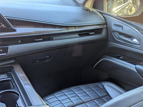 Used 2021 Cadillac Escalade Sport Platinum w/ LPO, ONYX Package image 45