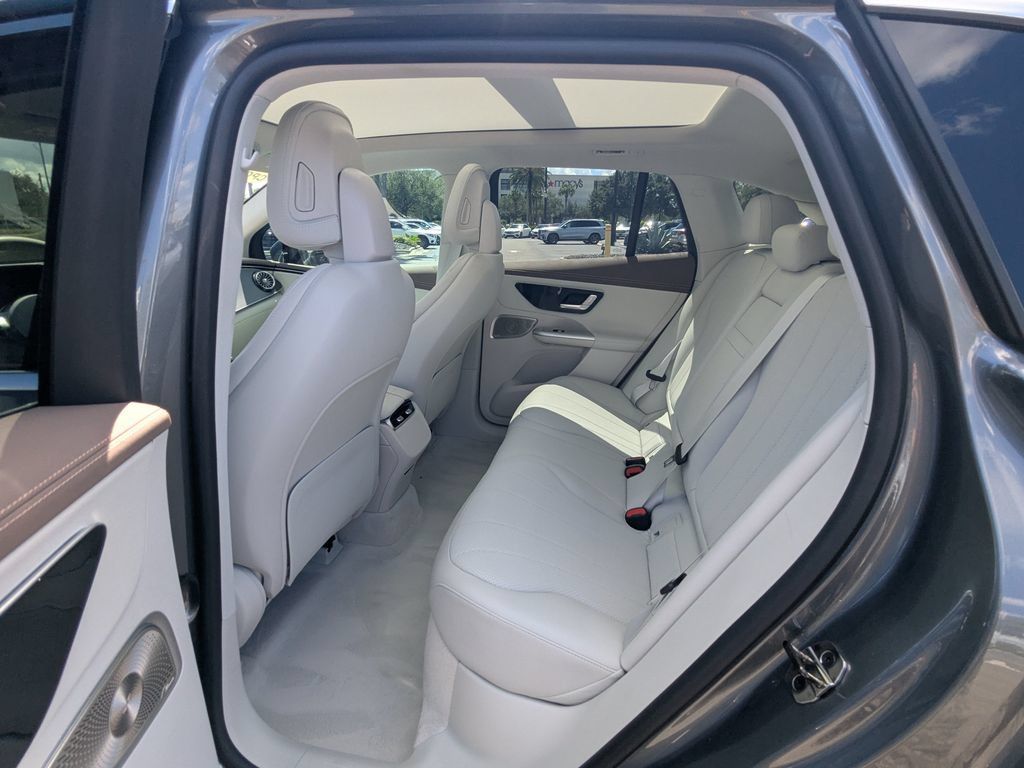 Certified 2023 Mercedes-Benz EQE 350+ SUV image 25