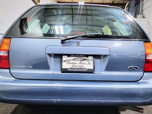 Used 1999 Ford Escort SE image 36