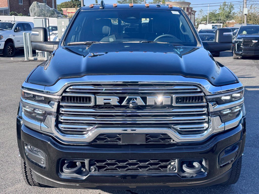 Used 2025 RAM 5500 4x4 Crew Cab w/ Laramie Trim Package image 2