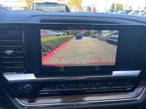 Used 2023 Chevrolet Silverado 1500 LT Trail Boss image 28