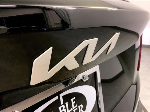 Certified 2024 Kia Sorento S image 30