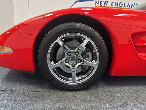 Used 2001 Chevrolet Corvette Convertible image 24