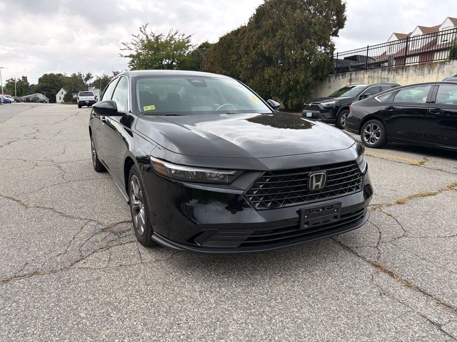 Used 2024 Honda Accord EX image 2