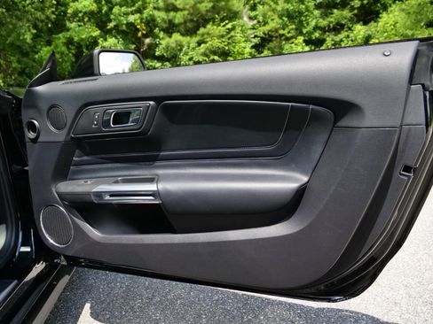 Used 2019 Ford Mustang GT Premium w/ GT Performance Package RWD image 26