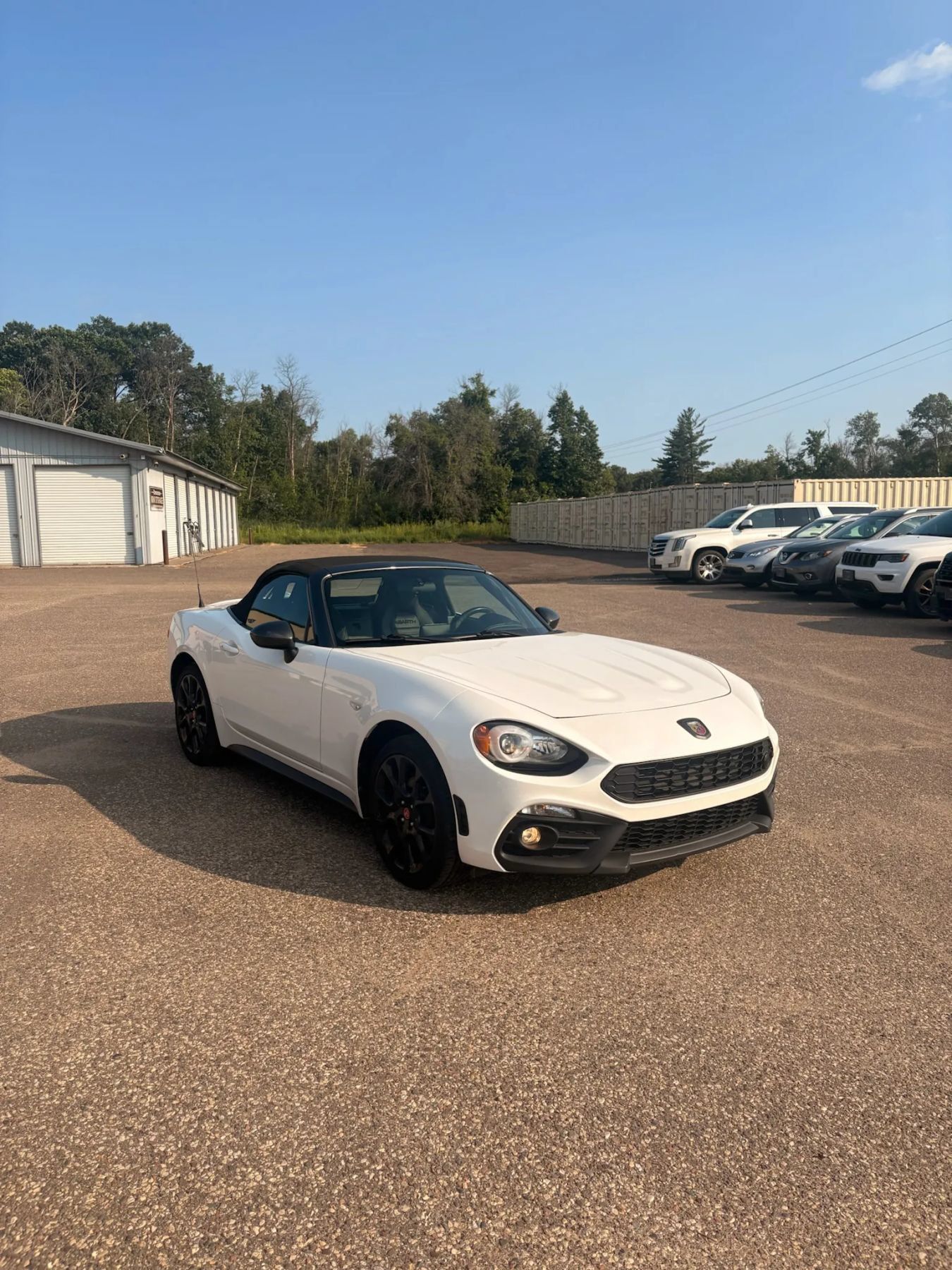 Used 2019 FIAT 124 Spider Abarth w/ Navigation & Sound Group RWD image 4