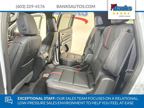 New 2026 Chevrolet Traverse RS image 12