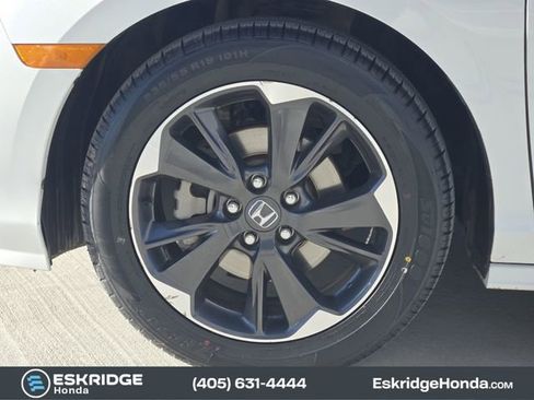 Used 2022 Honda Odyssey Elite image 14