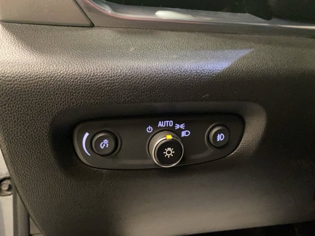Used 2020 Chevrolet Traverse LT w/ Driver Confidence II Package AWD/4WD image 31