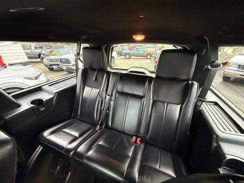 Used 2015 Ford Expedition EL XLT w/ Equipment Group 202A image 24