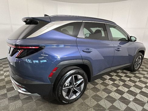 Certified 2025 Hyundai Tucson SEL AWD/4WD image 3