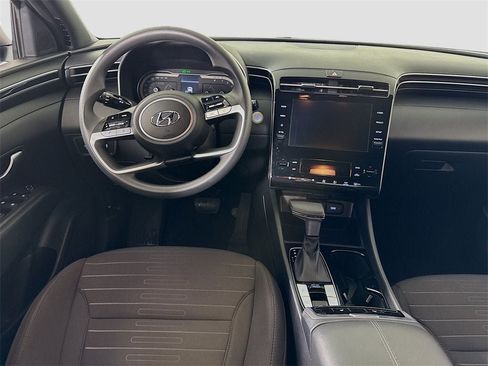 Used 2024 Hyundai Santa Cruz SEL image 2