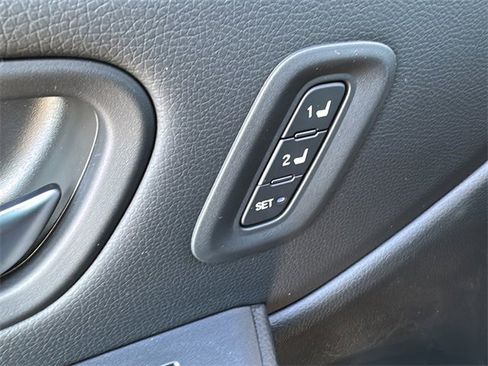 New 2025 Honda Pilot Touring image 13