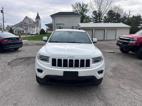 Used 2016 Jeep Grand Cherokee Laredo w/ Quick Order Package 23E image 2