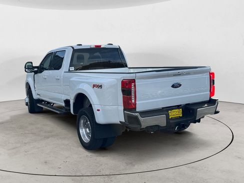 Used 2025 Ford F450 Lariat w/ FX4 Off-Road Package image 5