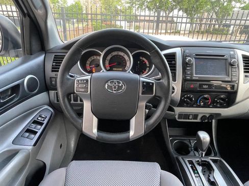 Used 2012 Toyota Tacoma 4x4 Double Cab w/ TRD Sport Pkg image 27
