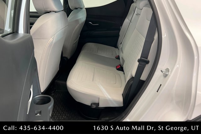 Used 2025 Hyundai Santa Cruz SE AWD/4WD image 21