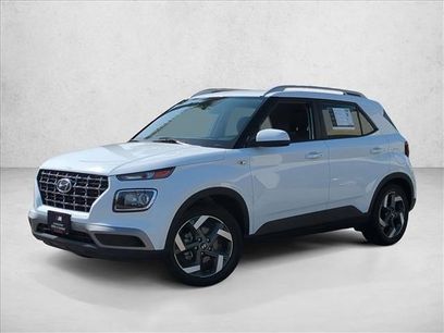 Used 2025 Hyundai Venue SEL