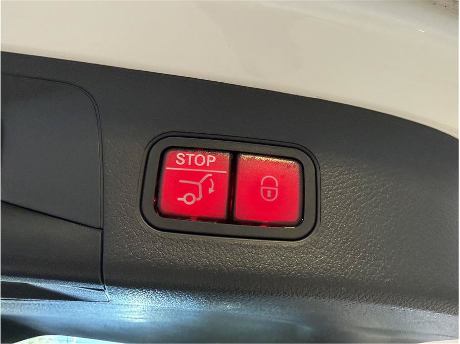 Used 2025 Mercedes-Benz GLA 250 4MATIC image 27