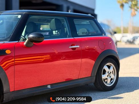 Used 2010 MINI Cooper Hardtop image 3