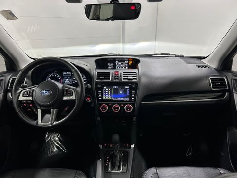 Used 2018 Subaru Forester 2.5i Touring w/ Popular Package #3B AWD/4WD image 15