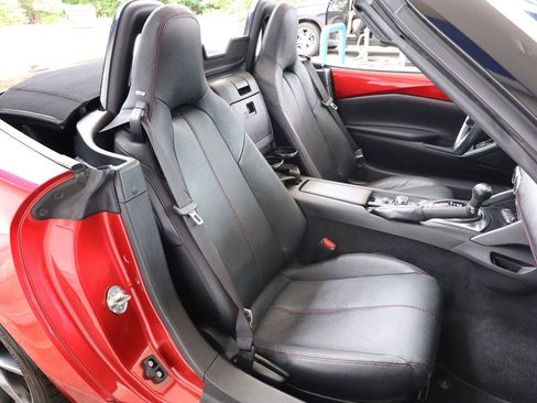 Used 2017 MAZDA MX-5 Miata Grand Touring RWD image 20