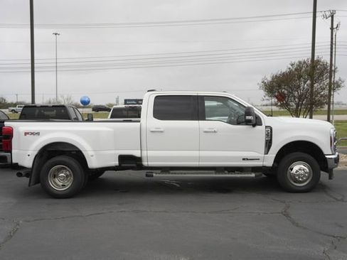 Used 2024 Ford F350 Lariat w/ FX4 Off-Road Package image 5