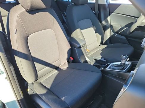 New 2026 Hyundai Venue SE image 15