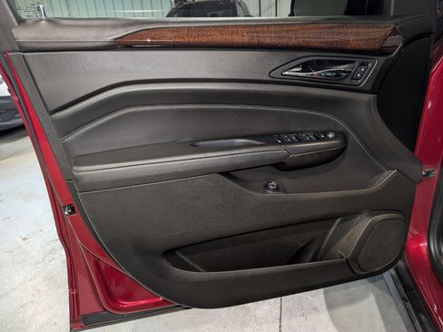 Used 2013 Cadillac SRX Performance w/ Driver Assist Package image 13