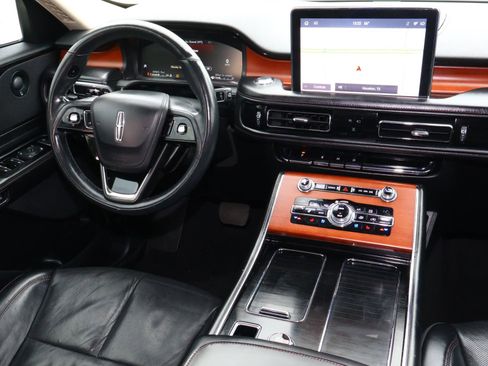Used 2020 Lincoln Aviator Reserve w/ Elements Package Plus image 10