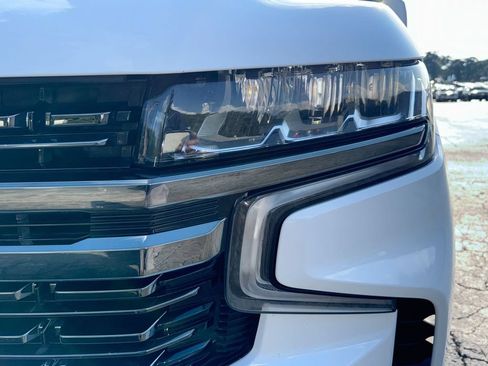 Used 2022 Chevrolet Suburban RST w/ Sport Performance Package AWD/4WD image 10