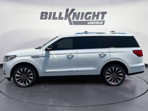 Certified 2021 Lincoln Navigator Reserve w/ Luxury Package AWD/4WD image 2