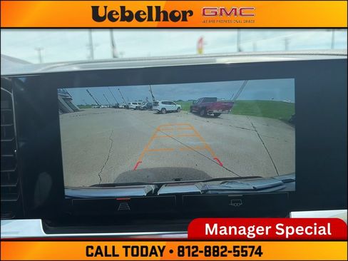 Used 2025 GMC Sierra 1500 SLT AWD/4WD image 23