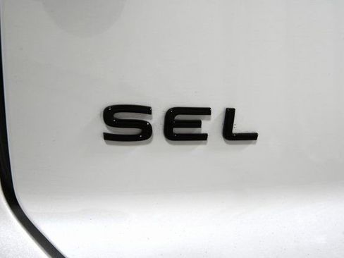 New 2026 Volkswagen Atlas Cross Sport SEL R-Line AWD/4WD image 19