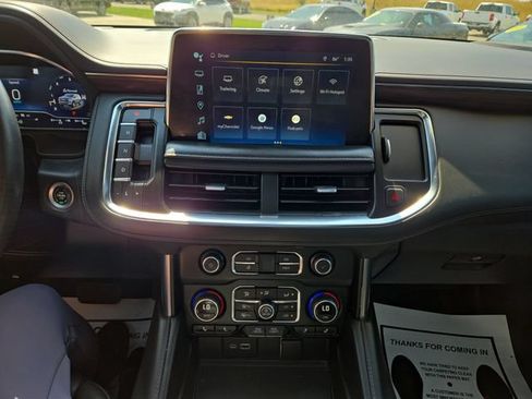 Used 2022 Chevrolet Suburban Z71 w/ Off-Road Capability Package AWD/4WD image 24