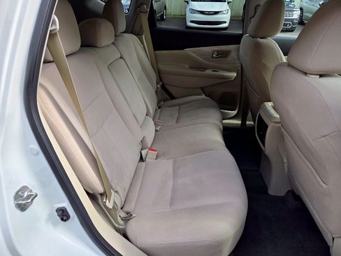 Used 2018 Nissan Murano SV AWD/4WD image 16