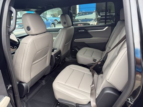 New 2026 GMC Acadia Elevation FWD image 37
