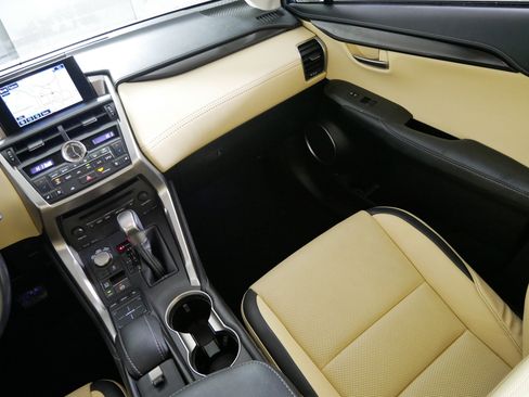 Used 2017 Lexus NX 200t AWD image 11