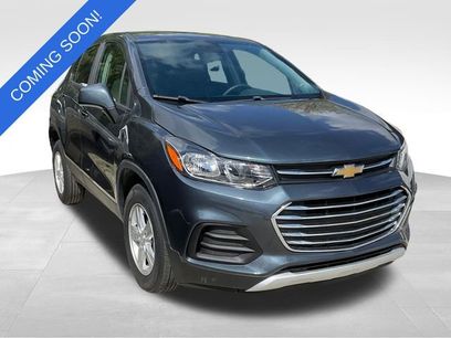 Used 2022 Chevrolet Trax LS w/ Tint and Cruise Package