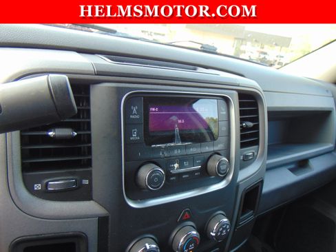 Used 2018 RAM 2500 Tradesman w/ Chrome Appearance Group AWD/4WD image 30
