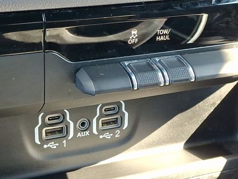 Used 2023 RAM 1500 Big Horn image 25