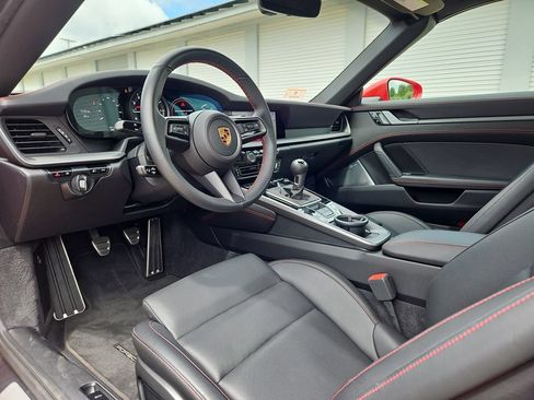 Used 2021 Porsche 911 AWD/4WD image 4