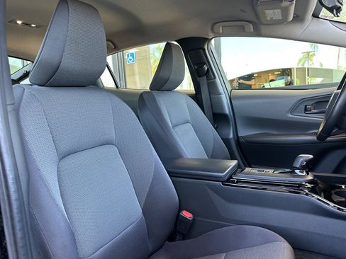 Used 2024 Toyota Prius LE FWD image 27