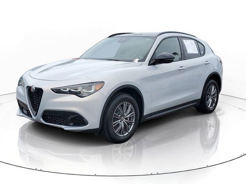 Used 2024 Alfa Romeo Stelvio Sprint AWD/4WD image 2
