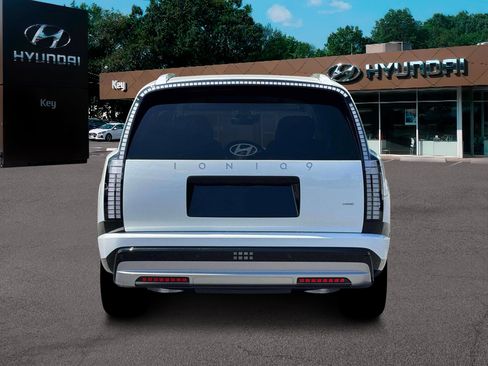 New 2026 Hyundai Ioniq 9 Limited image 9