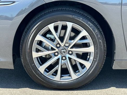 Certified 2025 Lexus ES 350 w/ Accessory Package (Z2) FWD image 24
