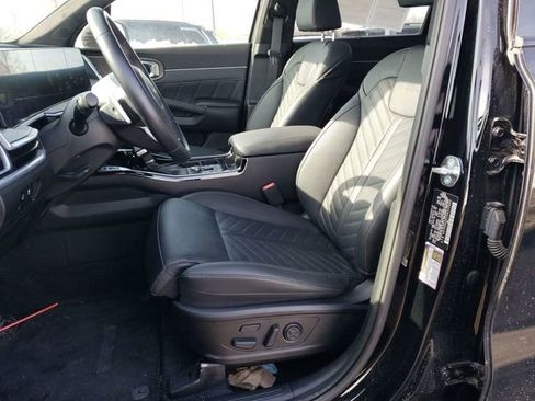 Used 2025 Kia Sorento SX Prestige image 14